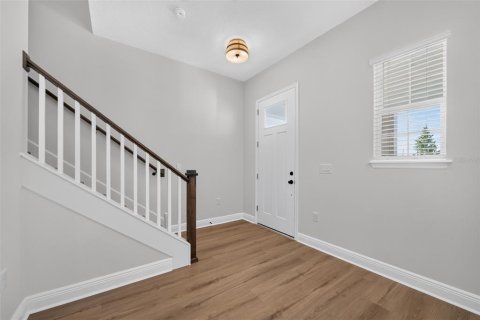 Townhouse in Windermere, Florida 3 bedrooms, 157.84 sq.m. № 2379752 - photo 3