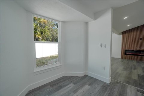 Villa ou maison à louer à Venice, Floride: 2 chambres, 145.11 m2 № 2388288 - photo 25