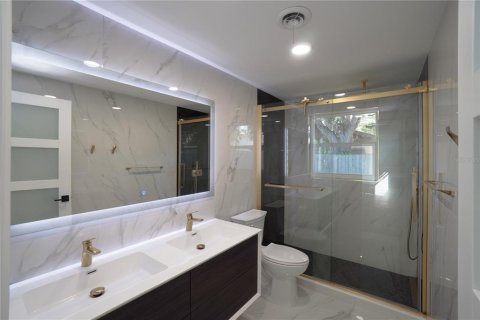 Villa ou maison à louer à Venice, Floride: 2 chambres, 145.11 m2 № 2388288 - photo 30