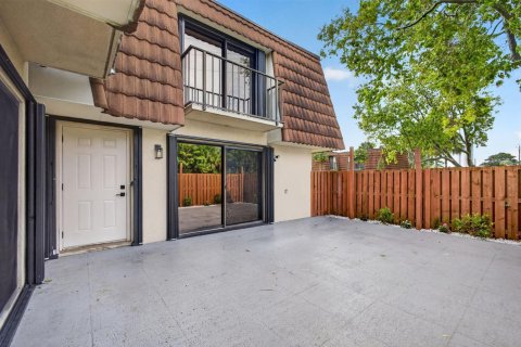 Touwnhouse à vendre à West Palm Beach, Floride: 2 chambres, 114.83 m2 № 2431462 - photo 5