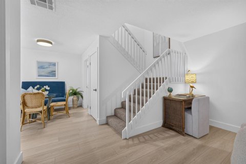 Touwnhouse à vendre à West Palm Beach, Floride: 2 chambres, 114.83 m2 № 2431462 - photo 13