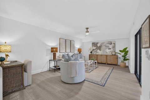 Touwnhouse à vendre à West Palm Beach, Floride: 2 chambres, 114.83 m2 № 2431462 - photo 7