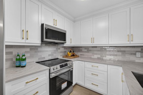 Touwnhouse à vendre à West Palm Beach, Floride: 2 chambres, 114.83 m2 № 2431462 - photo 20