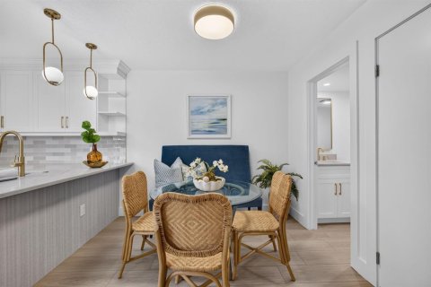 Touwnhouse à vendre à West Palm Beach, Floride: 2 chambres, 114.83 m2 № 2431462 - photo 15