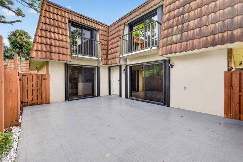 Touwnhouse à vendre à West Palm Beach, Floride: 2 chambres, 114.83 m2 № 2431462 - photo 3