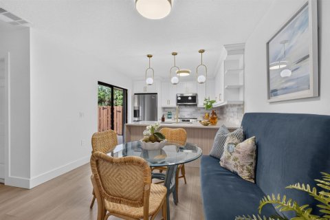 Touwnhouse à vendre à West Palm Beach, Floride: 2 chambres, 114.83 m2 № 2431462 - photo 16