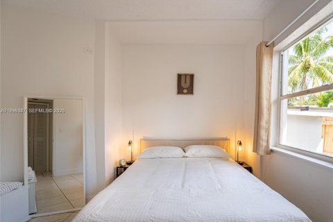 House in Miami, Florida 2 bedrooms, 93.65 sq.m. № 2062507 - photo 17