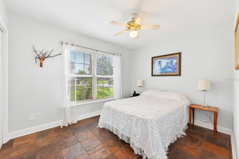 House in Orlando, Florida 3 bedrooms, 161.28 sq.m. № 2239398 - photo 20