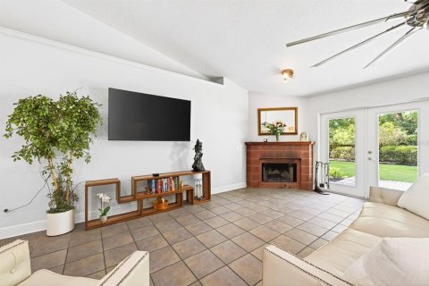 House in Orlando, Florida 3 bedrooms, 161.28 sq.m. № 2239398 - photo 13