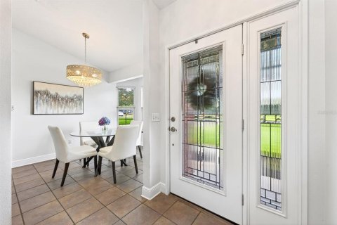 House in Orlando, Florida 3 bedrooms, 161.28 sq.m. № 2239398 - photo 4