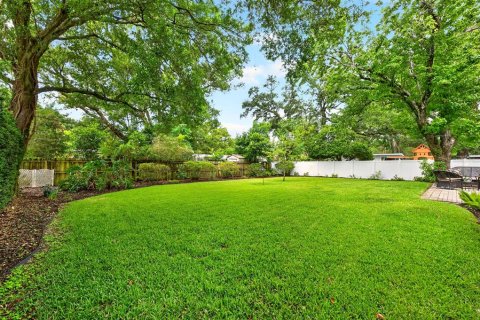 House in Orlando, Florida 3 bedrooms, 161.28 sq.m. № 2239398 - photo 30