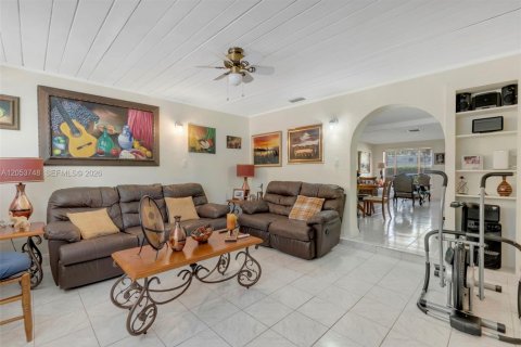 Villa ou maison à vendre à Coral Gables, Floride: 3 chambres, 152.64 m2 № 2179925 - photo 14