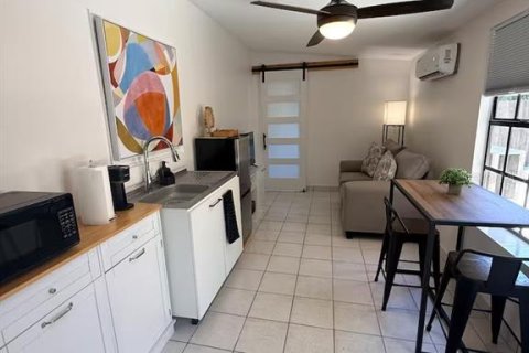 Casa en venta en Tampa, Florida, 4 dormitorios, 167.78 m2 № 2386485 - foto 16