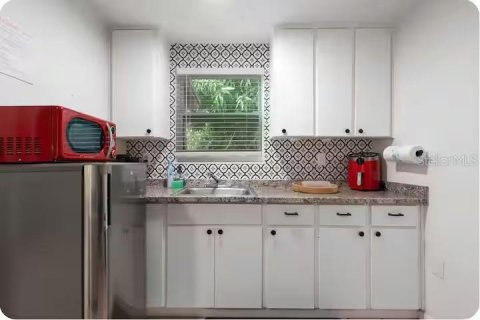 Casa en venta en Tampa, Florida, 4 dormitorios, 167.78 m2 № 2386485 - foto 28