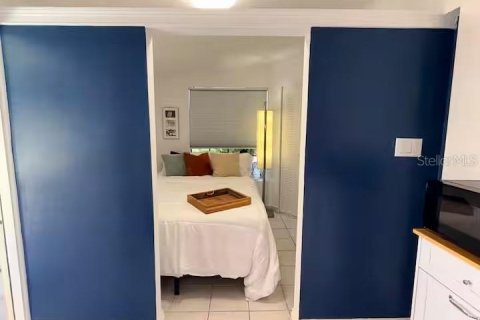 Casa en venta en Tampa, Florida, 4 dormitorios, 167.78 m2 № 2386485 - foto 18