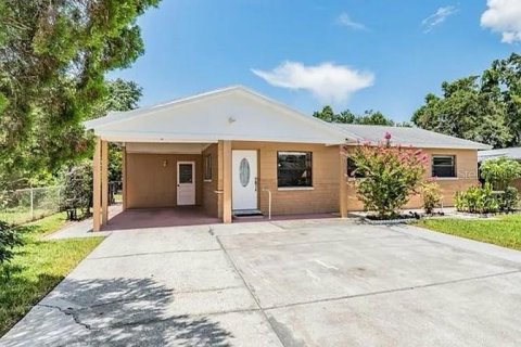 Casa en Tampa, Florida 4 dormitorios, 167.78 m2 № 2386485