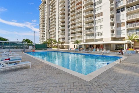 Copropriété à vendre à Aventura, Floride: 1 chambre, 93.37 m2 № 1958753 - photo 18