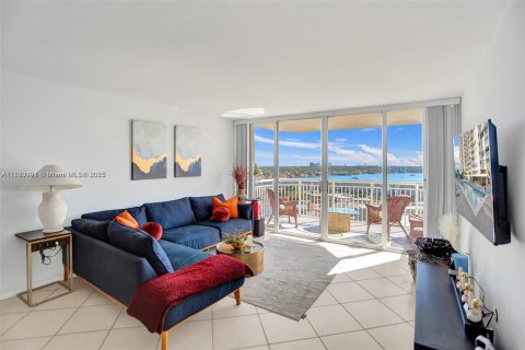 Copropriété à vendre à Aventura, Floride: 1 chambre, 93.37 m2 № 1958753 - photo 7