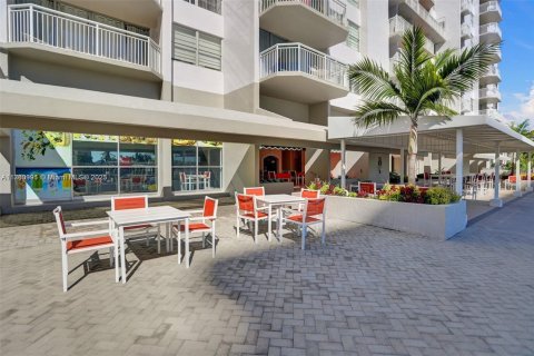Copropriété à vendre à Aventura, Floride: 1 chambre, 93.37 m2 № 1958753 - photo 23