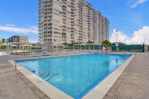 Copropriété à vendre à Aventura, Floride: 1 chambre, 93.37 m2 № 1958753 - photo 22