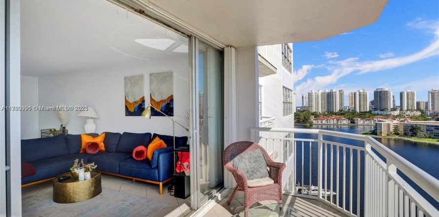 Condo à Aventura, Floride, 1 chambre № 1958753