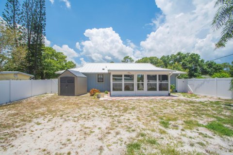 House in Vero Beach, Florida 2 bedrooms, 100.15 sq.m. № 2282446 - photo 15