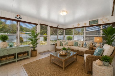 House in Vero Beach, Florida 2 bedrooms, 100.15 sq.m. № 2282446 - photo 13