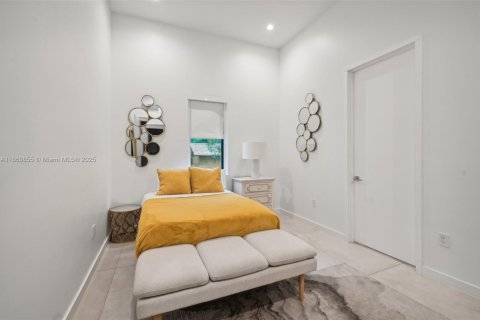 Casa en venta en Pinecrest, Florida, 6 dormitorios, 606.65 m2 № 1961144 - foto 28