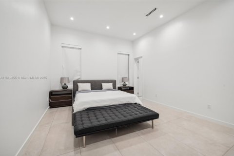 Casa en venta en Pinecrest, Florida, 6 dormitorios, 606.65 m2 № 1961144 - foto 22