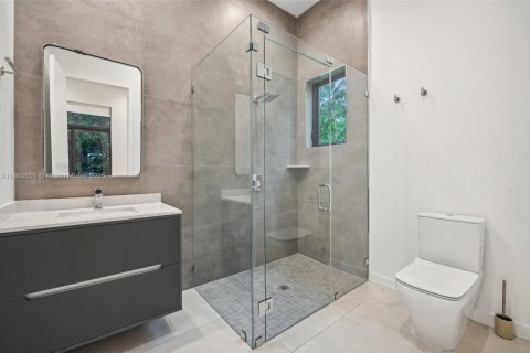 Casa en venta en Pinecrest, Florida, 6 dormitorios, 606.65 m2 № 1961144 - foto 20