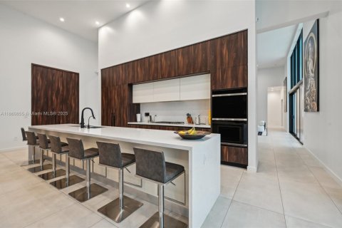 Casa en venta en Pinecrest, Florida, 6 dormitorios, 606.65 m2 № 1961144 - foto 10