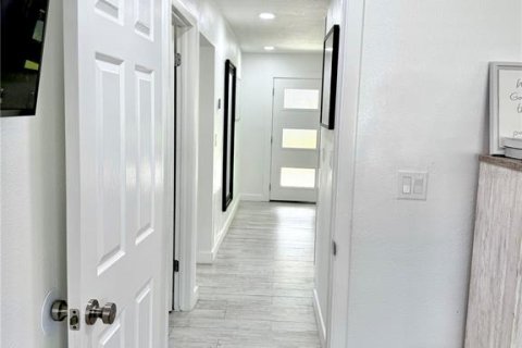 Villa ou maison à vendre à Tampa, Floride: 3 chambres, 116.69 m2 № 1905446 - photo 13