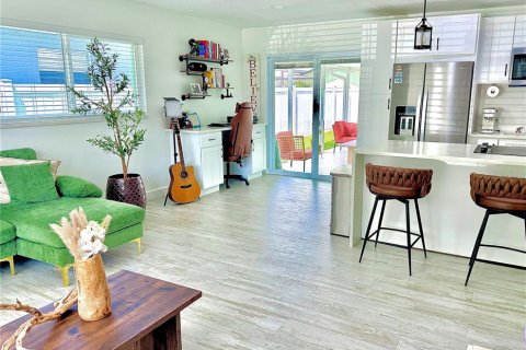 Villa ou maison à vendre à Tampa, Floride: 3 chambres, 116.69 m2 № 1905446 - photo 5