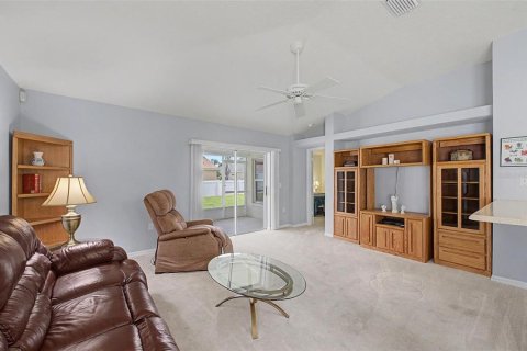 Casa en venta en Wesley Chapel, Florida, 3 dormitorios, 174.01 m2 № 2215881 - foto 13