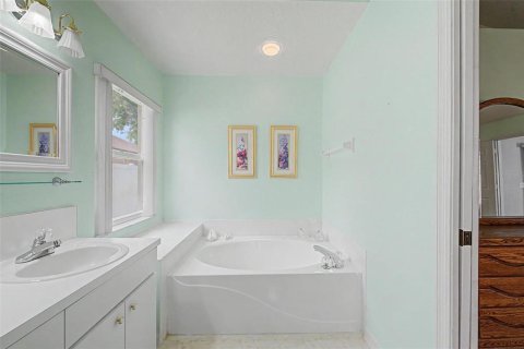 Casa en venta en Wesley Chapel, Florida, 3 dormitorios, 174.01 m2 № 2215881 - foto 21