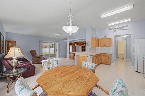 Casa en venta en Wesley Chapel, Florida, 3 dormitorios, 174.01 m2 № 2215881 - foto 11