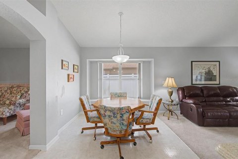 Casa en venta en Wesley Chapel, Florida, 3 dormitorios, 174.01 m2 № 2215881 - foto 12