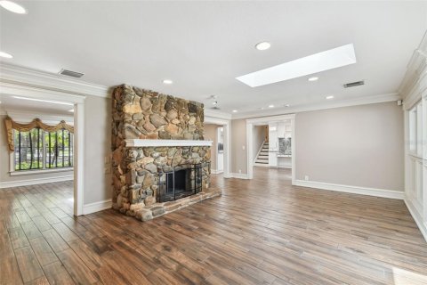 Casa en venta en Tampa, Florida, 7 dormitorios, 581.29 m2 № 1721054 - foto 6