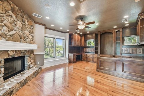 Casa en venta en Tampa, Florida, 7 dormitorios, 581.29 m2 № 1721054 - foto 19