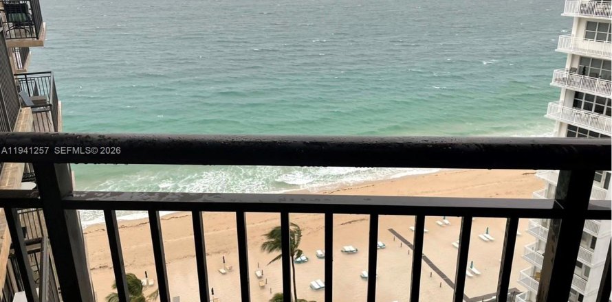 Studio à Condo à Fort Lauderdale, Floride  № 1998398