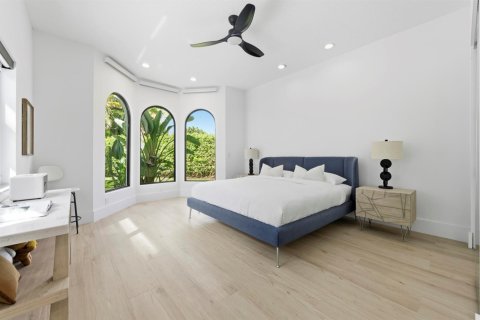 House in West Palm Beach, Florida 4 bedrooms, 418.52 sq.m. № 2243253 - photo 21