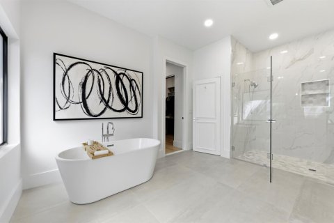 House in West Palm Beach, Florida 4 bedrooms, 418.52 sq.m. № 2243253 - photo 18