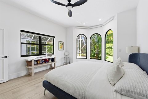 House in West Palm Beach, Florida 4 bedrooms, 418.52 sq.m. № 2243253 - photo 22