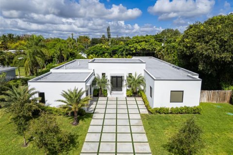 Casa en venta en Miami, Florida, 5 dormitorios, 374.3 m2 № 1886519 - foto 7