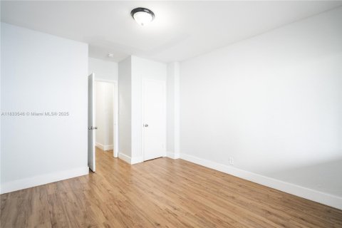 Appartement à louer à Miami Beach, Floride: 1 chambre, 91.97 m2 № 1814927 - photo 12