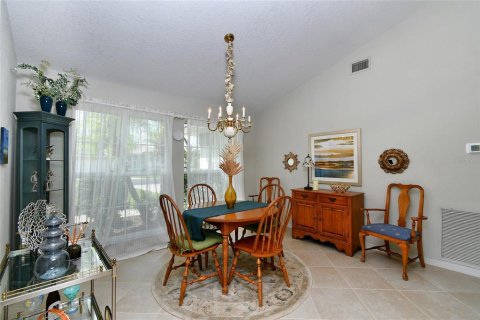Villa ou maison à vendre à Punta Gorda, Floride: 3 chambres, 193.24 m2 № 2233505 - photo 6
