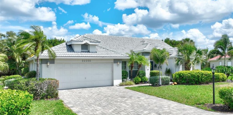 Villa ou maison à Punta Gorda, Floride 3 chambres, 193.24 m2 № 2233505