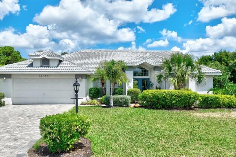 Villa ou maison à vendre à Punta Gorda, Floride: 3 chambres, 193.24 m2 № 2233505 - photo 2