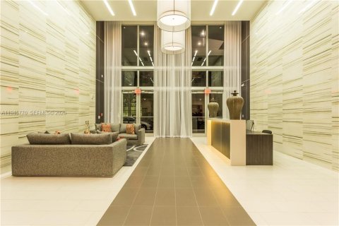 Apartment in Miami, Florida 2 bedrooms, 96.8 sq.m. № 2002716 - photo 7