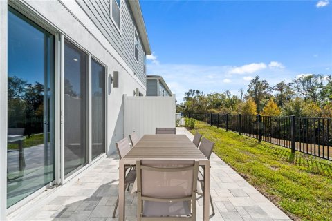 Townhouse in Four Corners, Florida 3 bedrooms, 156.08 sq.m. № 1919654 - photo 26